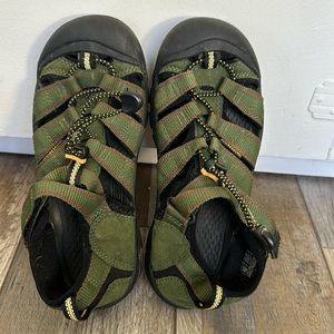 Keen  water close toe shoes - Boys keens